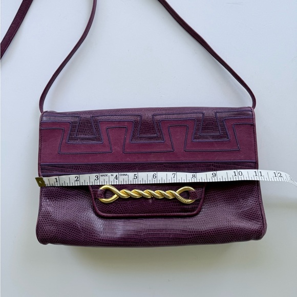 Vintage Purple Crossbody Bag with Gold Accent - Picture 15 of 16